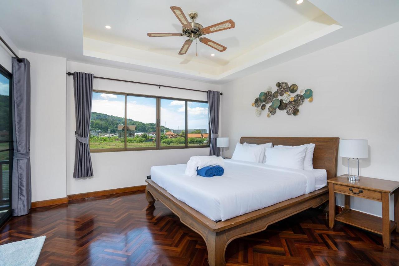 Villa Amaya, 2 Story Tropical Oasis With Green Hills View & Pool, Pantai Kamala Bagian luar foto