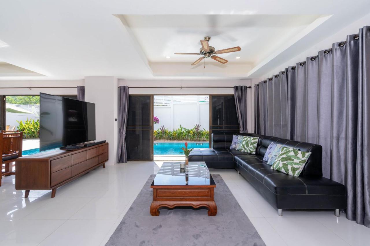 Villa Amaya, 2 Story Tropical Oasis With Green Hills View & Pool, Pantai Kamala Bagian luar foto